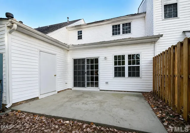 Photo 3 of Sale Pending at 214 Misty Groves Cir, Morrisville, NC 27560 | MLS# 10190329 | Listing updated on 2026-09-14