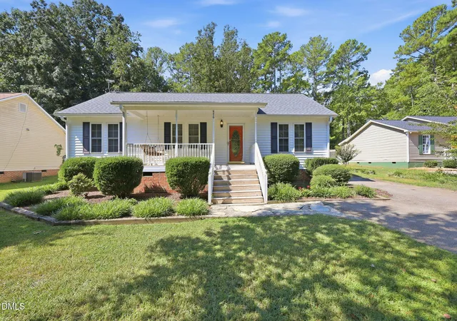 Photo 3 of Sale Pending at 476 Shawnee Dr, Louisburg, NC 27549 | MLS# 10190401 | Listing updated on 2026-09-22