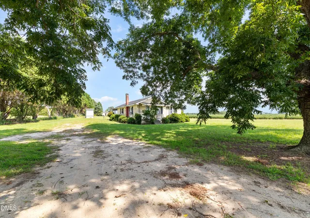 Photo 3 of Sale Pending at 2164 Benson Hardee Rd, Benson, NC 27504 | MLS# 10188673 | Listing updated on 2026-09-12