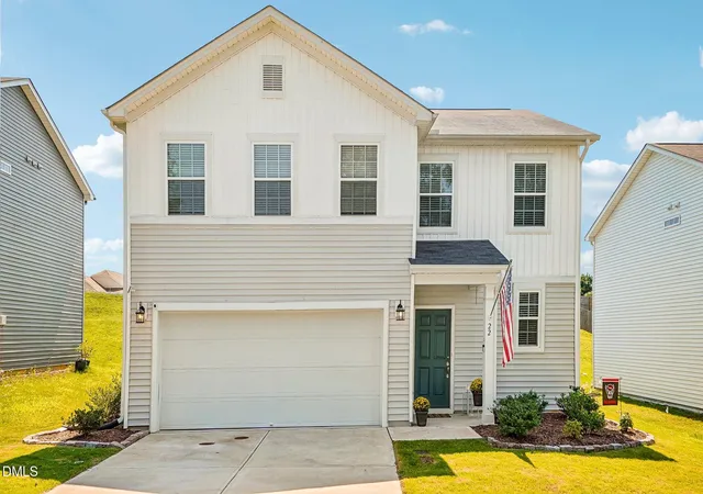 Photo 1 of Single family home for sale at 22 Matrix Ct, Clayton, NC 27520 | MLS# 10190769 | Listing updated on 2026-09-18