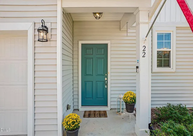 Photo 2 of Single family home for sale at 22 Matrix Ct, Clayton, NC 27520 | MLS# 10190769 | Listing updated on 2026-09-18