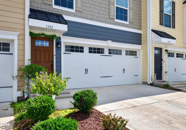 Photo 3 of Townhouse for sale at 1143 Platform Dr, Apex, NC 27502 | MLS# 10194277 | Listing updated on 2026-09-23
