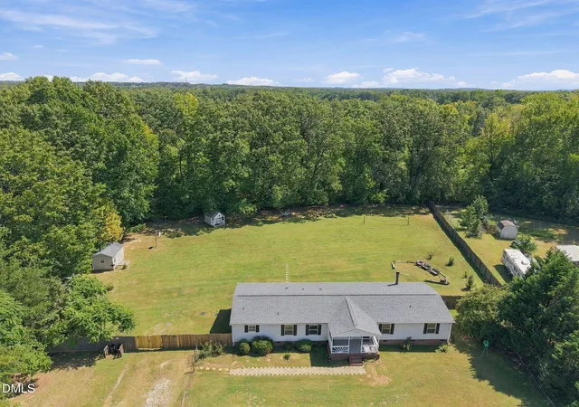 Photo 3 of Manufactured home for sale at 196 Dustin Ln, Roxboro, NC 27574 | MLS# 10192837 | Listing updated on 2026-09-30