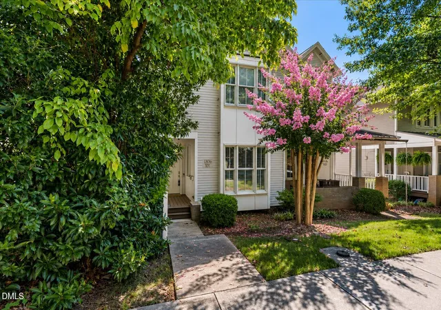 Photo 3 of Townhouse for sale at 1306 Glenwood Ave #101, Raleigh, NC 27605 | MLS# 10190366 | Listing updated on 2026-09-14