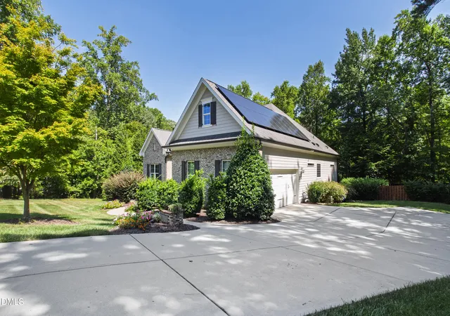 Photo 2 of Single family home for sale at 7108 Carries Reach Way, Raleigh, NC 27614 | MLS# 10190059 | Listing updated on 2026-09-16