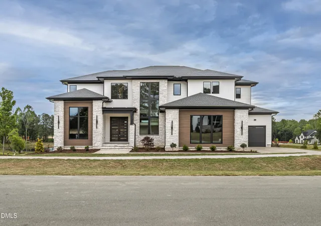 Single family home for sale at 6716 Valley Woods Ln, Cary, NC 27519 | MLS# 10190856 | Listing updated on 2026-09-05