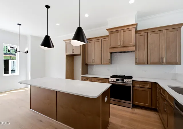 Listing Photo 4 - Condo for sale in building located at 1201 Brookside Dr, Raleigh, NC 27604 - Unit #104