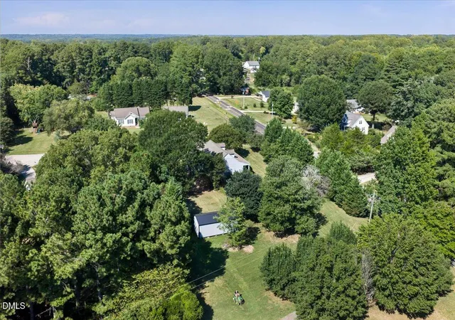 Photo 3 of Single family home for sale at 1612 Thamelink Ct, Wake Forest, NC 27587 | MLS# 10192875 | Listing updated on 2026-09-18
