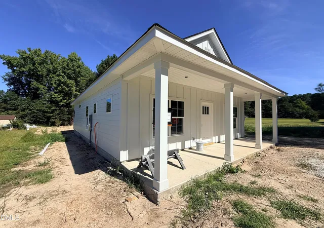 Photo 3 of Sale Pending at 5705 Minter Ave, Sanford, NC 27332 | MLS# 10189136 | Listing updated on 2026-09-15