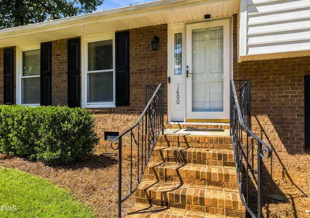 Photo 3 of Single family home for sale at 1600 Edgebrook Dr, Garner, NC 27529 | MLS# 10192434 | Listing updated on 2026-09-16