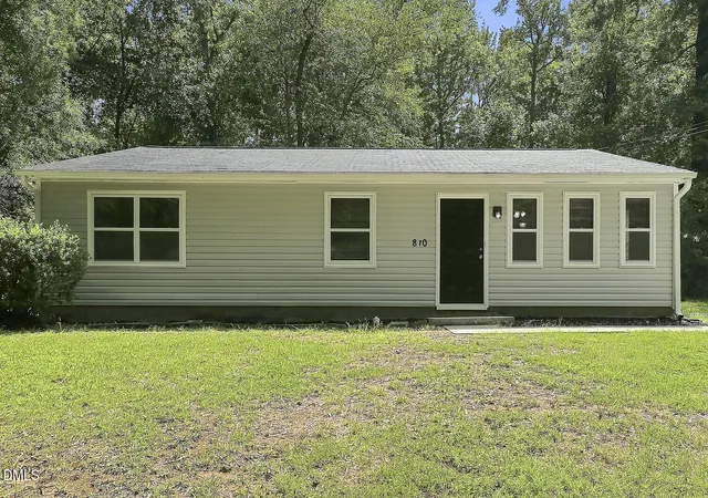 Photo 1 of Single family home for sale at 810 Felicia St, Durham, NC 27704 | MLS# 10190449 | Listing updated on 2026-09-09