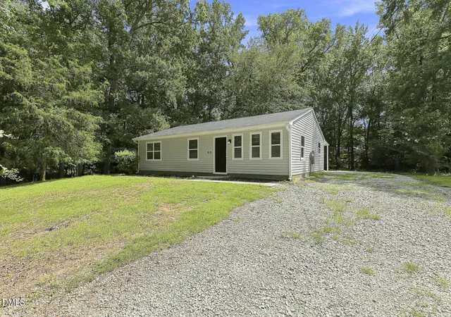 Photo 2 of Single family home for sale at 810 Felicia St, Durham, NC 27704 | MLS# 10190449 | Listing updated on 2026-09-09