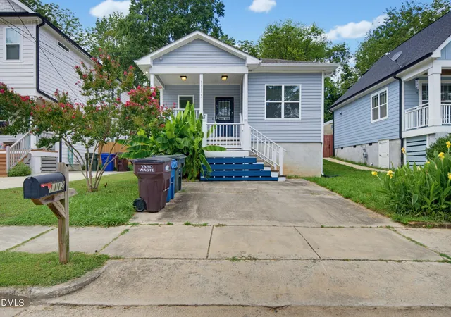 Photo 2 of Single family home for sale at 1113 Spruce St, Durham, NC 27701 | MLS# 10193104 | Listing updated on 2026-09-17