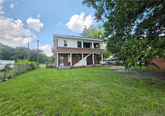 Photo 2 of Single family home for sale at 429 Gillespie St, Fayetteville, NC 28301 | MLS# 768318 | Listing updated on 2026-09-01