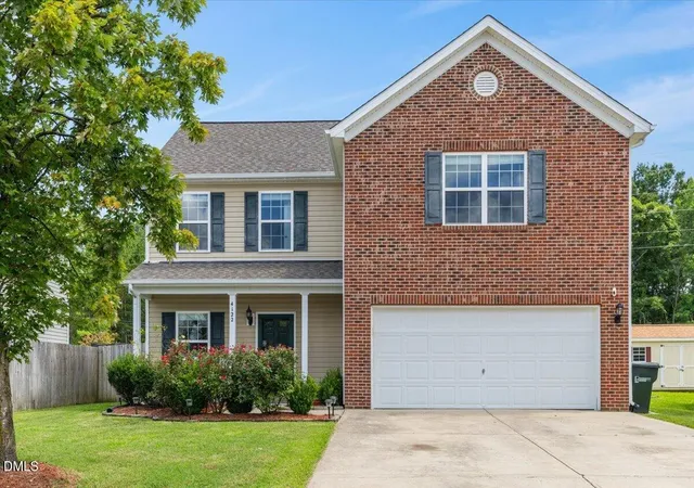 Photo 2 of Sale Pending at 4122 Lady Slipper Ln, Durham, NC 27704 | MLS# 10190102 | Listing updated on 2026-09-14