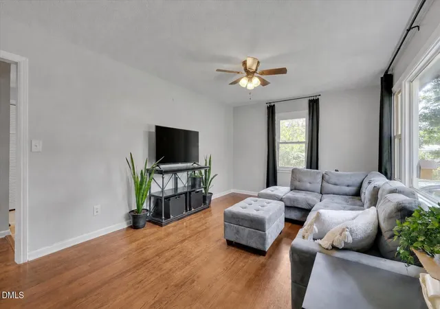 Photo 4 of Single family home for sale at 165 Windsor Dr, Wake Forest, NC 27587 | MLS# 10188909 | Listing updated on 2026-10-22