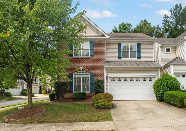 Townhouse for sale at 101 Cts Garden Way, Cary, NC 27513 | MLS# 10190171