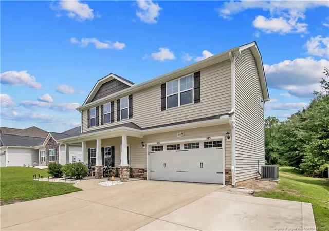 Photo 2 of Single family home for sale at 2441 Painters Mill Dr, Fayetteville, NC 28304 | MLS# 768207 | Listing updated on 2026-09-20