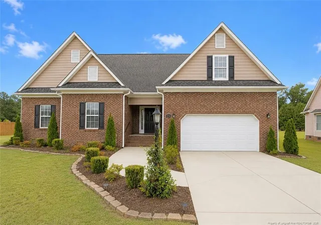 Photo 1 of Single family home for sale at 1918 Sunshine Ct, Hope Mills, NC 28348 | MLS# 768367 | Listing updated on 2026-10-01