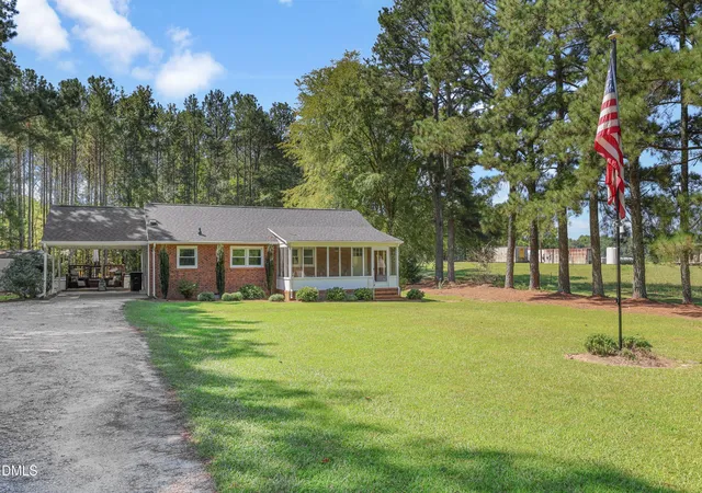 Photo 3 of Single family home for sale at 2438 Nc 27, Coats, NC 27521 | MLS# 10190178 | Listing updated on 2026-09-18