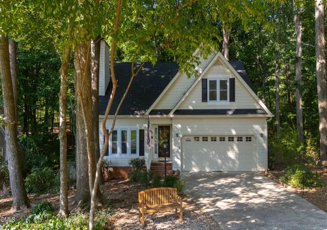 Photo 3 of Sale Pending at 1237 Hillingdon Way, Raleigh, NC 27614 | MLS# 10191476 | Listing updated on 2026-10-05