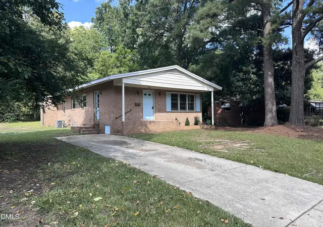 Photo 1 of Sale Pending at 2920 Okelly St, Raleigh, NC 27607 | MLS# 10193553 | Listing updated on 2026-10-03