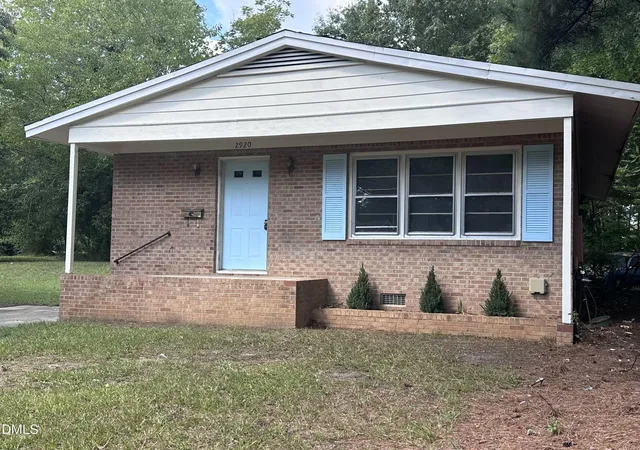 Photo 2 of Sale Pending at 2920 Okelly St, Raleigh, NC 27607 | MLS# 10193553 | Listing updated on 2026-10-03
