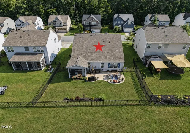 Photo 3 of Single family home for sale at 169 W Copenhaver Dr, Clayton, NC 27527 | MLS# 10189247 | Listing updated on 2026-09-01
