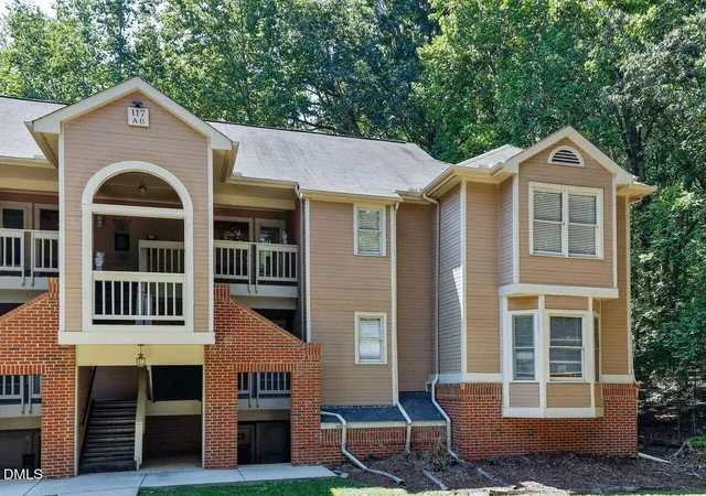 Photo 2 of Condo for sale at 117 Abingdon Ct, Cary, NC 27513 | MLS# 10190385 | Listing updated on 2026-09-13