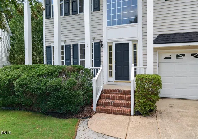 Photo 3 of Single family home for sale at 2405 Brasstown Ln, Apex, NC 27502 | MLS# 10190585 | Listing updated on 2026-09-03