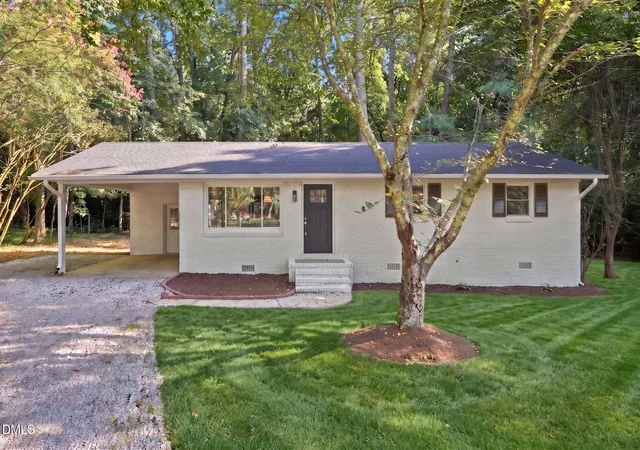 Photo 2 of Sale Pending at 1101 Heritage Dr, Wendell, NC 27591 | MLS# 10189857 | Listing updated on 2026-09-11