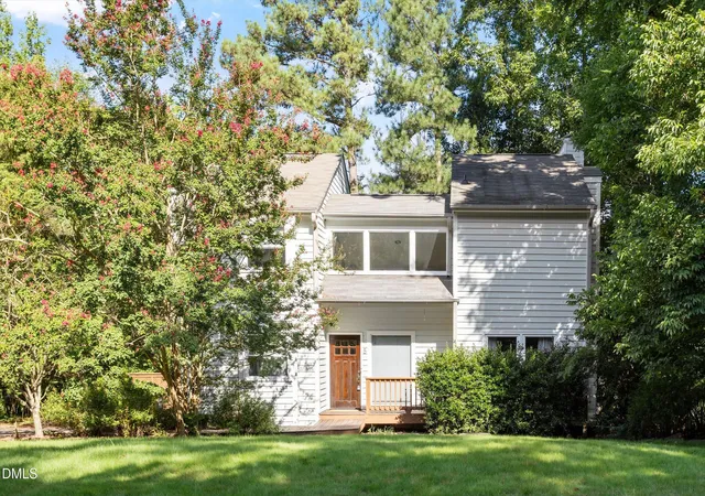 Photo 1 of Single family home for sale at 5 Sandstone Ridge Dr, Durham, NC 27713 | MLS# 10190477 | Listing updated on 2026-10-05