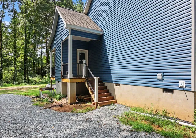 Photo 2 of Sale Pending at 160 Helms Dogwood Rd, Benson, NC 27504 | MLS# 10189955 | Listing updated on 2026-09-14