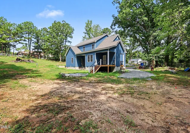 Photo 3 of Sale Pending at 160 Helms Dogwood Rd, Benson, NC 27504 | MLS# 10189955 | Listing updated on 2026-09-14
