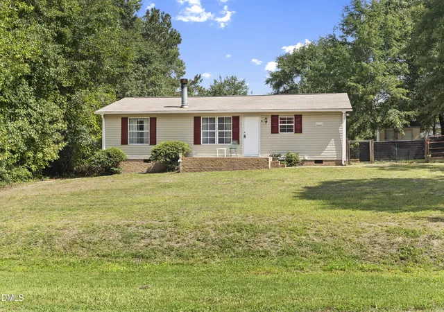Photo 3 of Manufactured home for sale at 91 Kate Ln, Sanford, NC 27332 | MLS# 10190200 | Listing updated on 2026-09-14