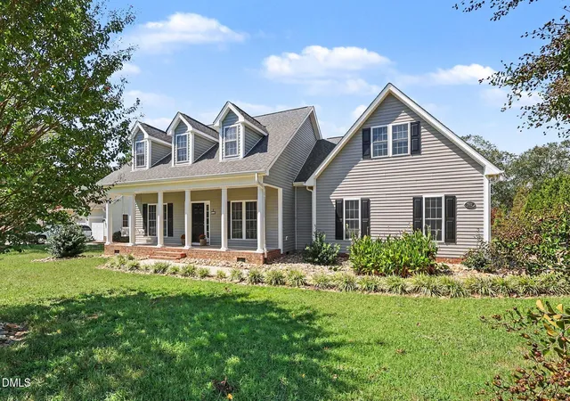 Photo 2 of Single family home for sale at 7812 Tuscan Ridge Dr, Wendell, NC 27591 | MLS# 10192945 | Listing updated on 2026-09-21