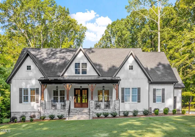 Photo 1 of Single family home for sale at 160 Roberson Crk Rd, Pittsboro, NC 27312 | MLS# 10190305 | Listing updated on 2026-10-05