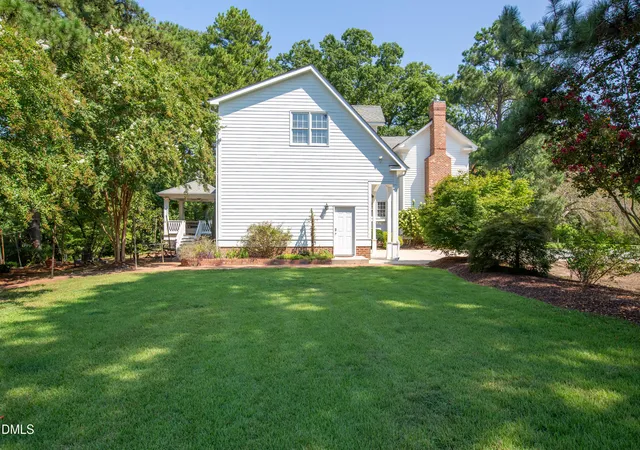 Photo 3 of Single family home for sale at 190 Oakley Farm Rd, Chapel Hill, NC 27517 | MLS# 10191586 | Listing updated on 2026-09-11