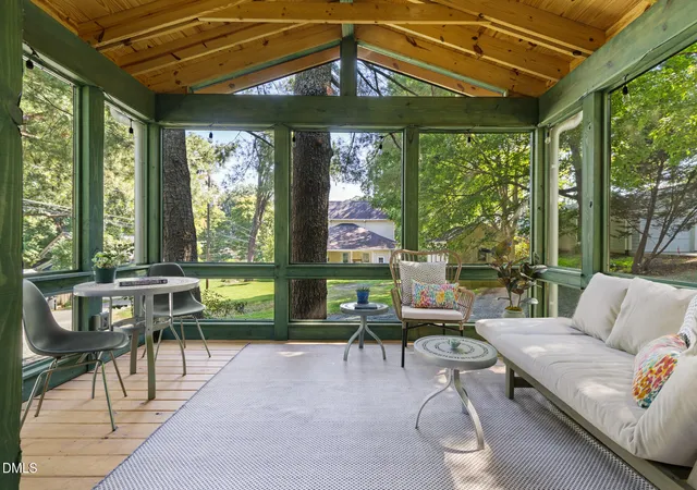Photo 1 of Single family home for sale at 107 N Hillsborough Ave, Hillsborough, NC 27278 | MLS# 10190845 | Listing updated on 2026-09-10