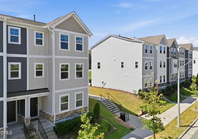 Photo 3 of Townhouse for sale at 5234 Beardall St, Raleigh, NC 27616 | MLS# 10190004 | Listing updated on 2026-10-01