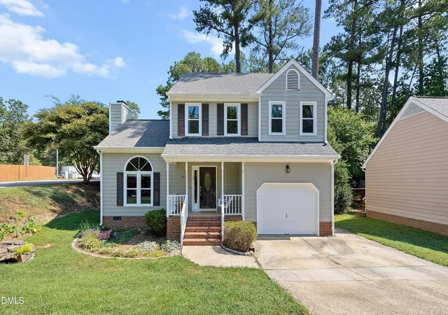 Photo 1 of Single family home for sale at 101 Gatepost Ln, Cary, NC 27513 | MLS# 10190414 | Listing updated on 2026-09-14