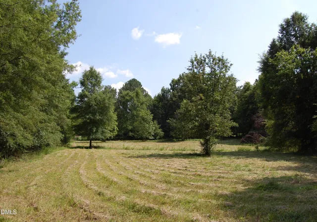 Photo 4 of Single family home for sale at 4679 Harper Renn Rd, Oxford, NC 27565 | MLS# 10194453 | Listing updated on 2026-09-24
