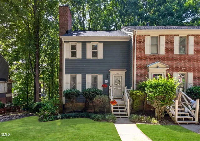 Townhouse for sale at 5540 Hamstead Xing, Raleigh, NC 27612 | MLS# 10190198