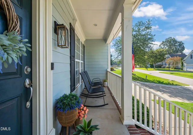 Photo 2 of Single family home for sale at 129 Nelson Ln, Clayton, NC 27527 | MLS# 10190151 | Listing updated on 2026-09-15