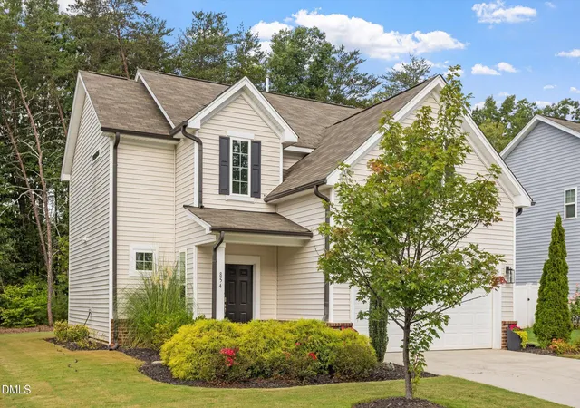 Photo 3 of Single family home for sale at 854 Royal Oak Ln, Mebane, NC 27302 | MLS# 10190045 | Listing updated on 2026-09-20