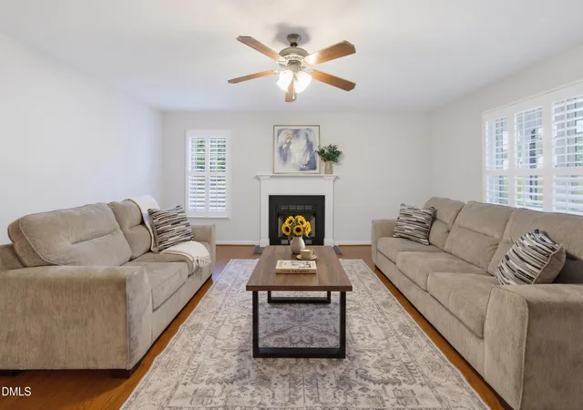 Photo 3 of Sale Pending at 3819 Ridgewood Dr, Franklinton, NC 27525 | MLS# 10191683 | Listing updated on 2026-09-14