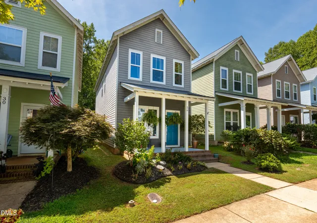 Photo 1 of Single family home for sale at 26 Danbury Ct, Pittsboro, NC 27312 | MLS# 10191962 | Listing updated on 2026-09-18