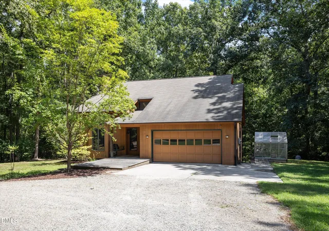 Photo 2 of Single family home for sale at 1040 Rolling Knoll Rd, Apex, NC 27523 | MLS# 10192699 | Listing updated on 2026-10-05