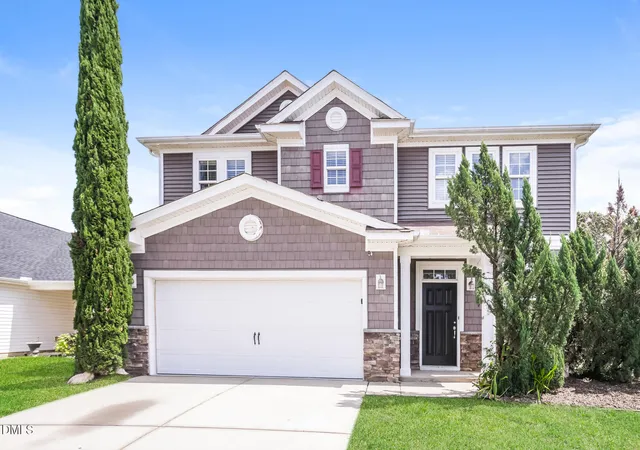 Photo 1 of Single family home for sale at 121 Averasboro Dr, Clayton, NC 27520 | MLS# 10189702 | Listing updated on 2026-09-15