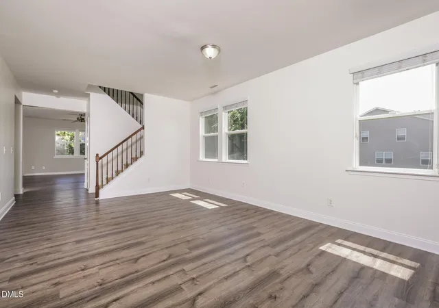 Photo 3 of Single family home for sale at 121 Averasboro Dr, Clayton, NC 27520 | MLS# 10189702 | Listing updated on 2026-09-15